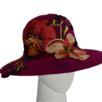 KAPELUSZ W KWIATY
